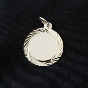 Engravable Round Silver Pendant Necklace Charm - Polished Geometric Border